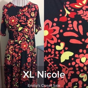 NWOT LuLaRoe Nicole Dress